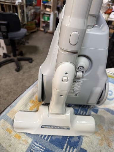 パナソニック 掃除機 紙パック式 軽量 エアダストキャッチャー搭載 ライトグレー MC-PJ22A-H