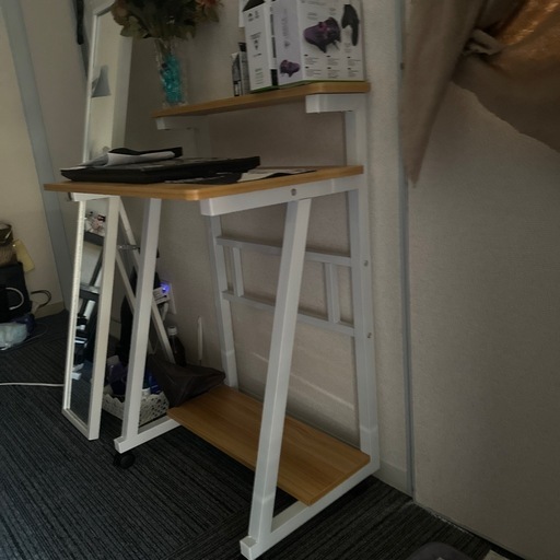 ほぼ新品！パソコンデスク 60cm 棚付き 早い者勝ち