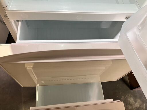値引き1万円！【美品】東芝冷蔵庫　GR-R36SXV　363L　19年製
