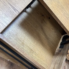 クラッシュゲート　ロージー リビングテーブル オークの画像