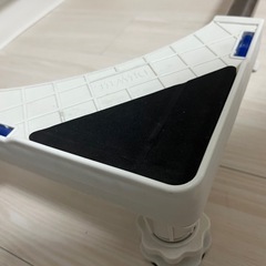洗濯機 乾燥機　台 耐荷重約300kg かさ上げ 高さ調節 伸縮ジャッキ・防振パッド付きの画像