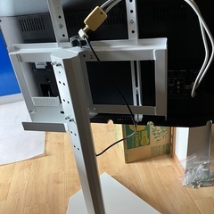 テレビ　32 TOSHIBA スタンド付きの画像