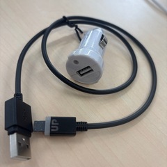 ケーブル　USB,タイプC/車差し込み USBの画像