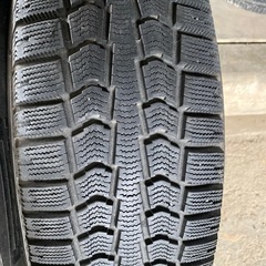 ピレリ　中古タイヤ　225 65 17の画像