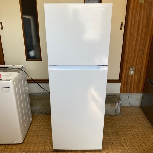 【値下げしました】ヤマダセレクト YRZ-F23H1 冷凍冷蔵庫 2022年製 通電OK 動作品 A108
