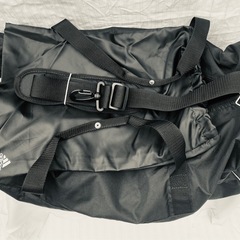 アディダス　ボストンバッグ黒の画像