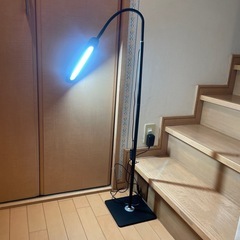スタンドライト(調光・蛍光色と電球色切替可能)の画像