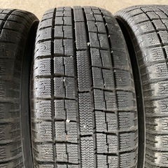 中古タイヤ　195 65 15の画像