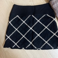 ミニスカート３点セット Mサイズぐらいの画像