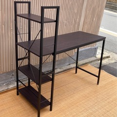棚付きデスクの画像