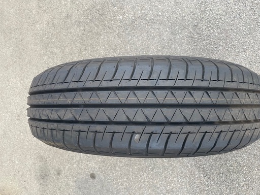 新車外しほぼ新品】タイヤ4本セット 195/80R15 ヨコハマ BluEarth-Van 新車外しほぼ新品】タイヤ4本セット 195/80R15 ヨコハマ BluEarth-Van