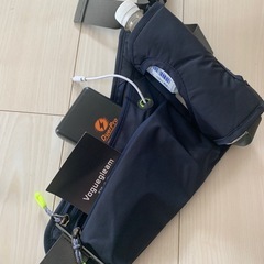 新品未使用　こらからの季節にランニングポーチ　大容量　軽量の画像