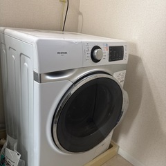 アイリスオーヤマ ドラム式洗濯機幅595　奥行672 2018年の画像