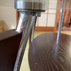 ガラス製ローテーブルの画像