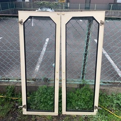 お譲りします。ガラス付き扉　の画像