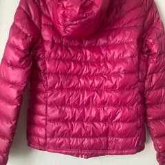 ユニクロ　ライトダウン　Sの画像