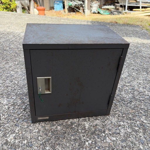 装弾ロッカー　S-L ガンロッカー　東洋事務器　弾入れ　銃弾保管　錠付き　鍵付き　グレー