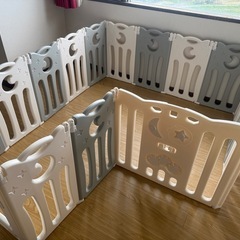 IRISベビーサークル（割とキレイな商品です）の画像