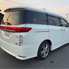 日産 エルグランド 250ハイウェイスター｟白真珠｠の画像