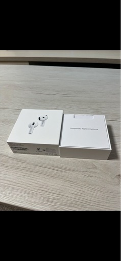 Apple AirPods 第4世代（アクティブノイズキャンセリング搭載モデル）