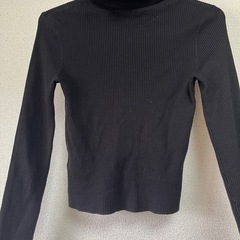 黒 タートルネック Sサイズ シンプル あったか ベーシック 着回し◎の画像