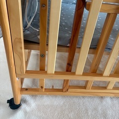 ベビーベッドの画像