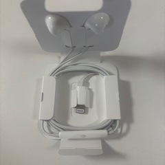 iPhone純正Lightning端子 イアフォンマイクの画像