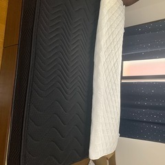 ダブルベッドの画像