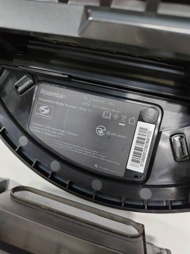 【良品】iRobot Roomba i2 RVD-Y1/ロボット掃除機/ルンバ