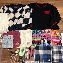 子供服、化粧品、ハンカチ、雑貨、文房具などあげますの画像