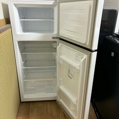 HISENSE冷蔵庫と洗濯機セットの画像