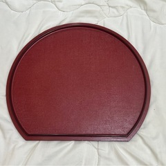 半月盆　赤黒2面の画像