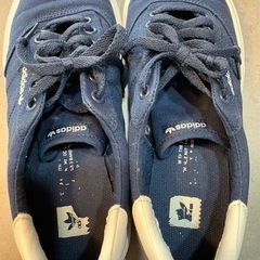 adidas スニーカー　ローカット　27センチの画像