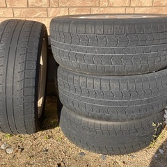 スタッドレスタイヤの画像