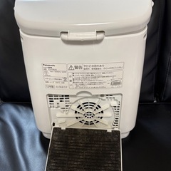 【Panasonic】ふとん乾燥機の画像
