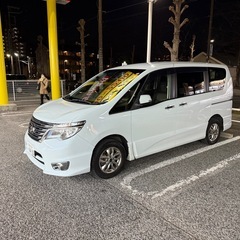 日産セレナ2015年　ハイブリットの画像