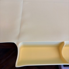 こぼしても大丈夫！後片付けラクちん♪ ポケット付きお食事マットの画像