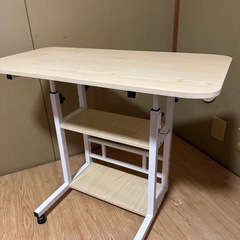 昇降式サイドテーブルの画像
