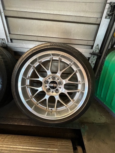 BBS？アルミホイール夏タイヤ付きです！225/45/19 PCD114.3 8.5J オフセット38