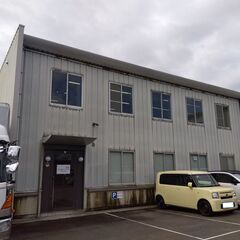 【月給25万〜】普通免許1枚で高年収へ！土日祝休み×年休123日の重機スタッフ　丸全電産ロジステック株式会社 京都営業所の画像