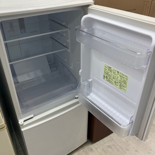 安心の6ヶ月保証つき！SHARP 2ドア冷蔵庫137L2020年製【トレファク堺福田】