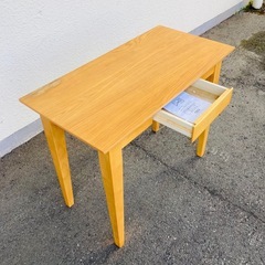 ニトリ　グレイス　スリムデスク　引出し付　天然木　汚れ有りの画像