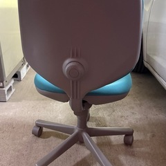 オカムラ　オフィスチェアの画像