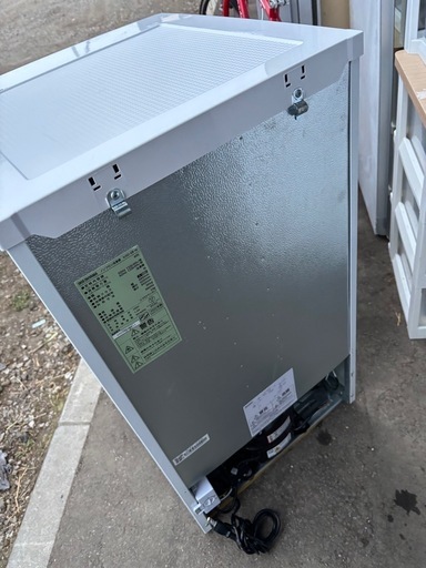 アイリスオーヤマ 60L 冷凍庫 IUSD-6B-W 2022年製 右開き