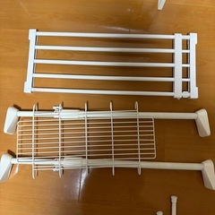 我が家の突っ張り棒達の画像