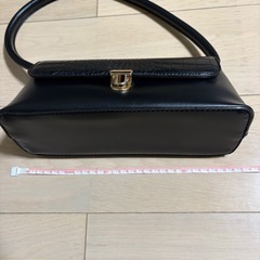 【新品未使用・売切最終値下】クロコ調バッグの画像