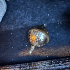 金属製の像　破損ありの画像