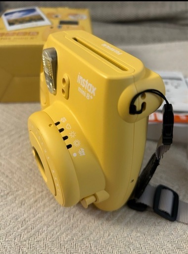 富士フイルム チェキ インスタックス ミニ 8 イエロー 純正ストラップ付(1台
