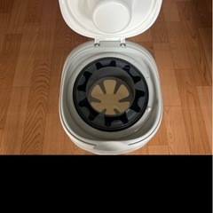 コンビ　オムツ用ゴミ箱　ポイテックの画像