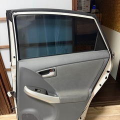 トヨタ　プリウス　パール色 レア　右手　ドアの画像